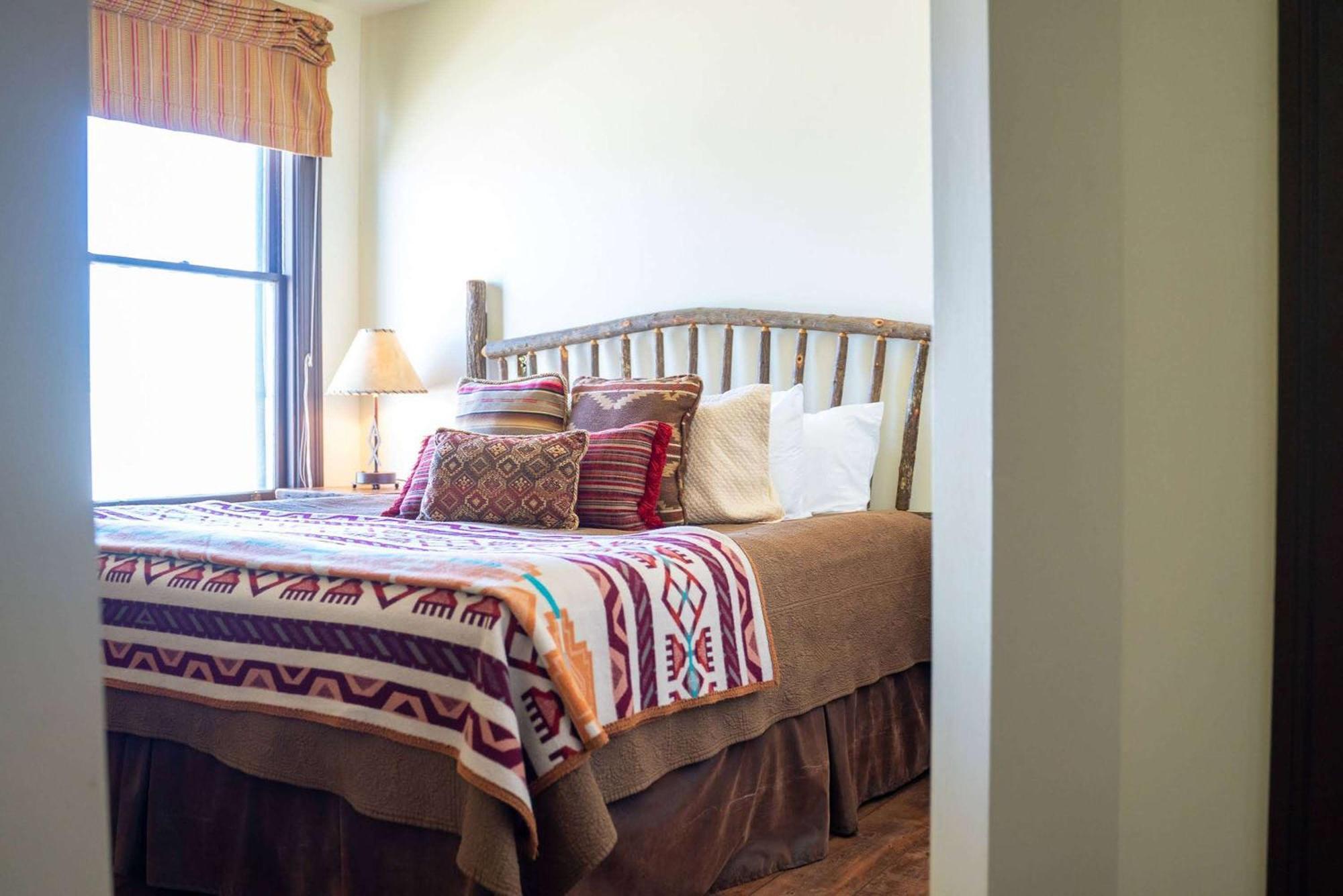 Sheridan Inn - Best Western Signature Collection Экстерьер фото
